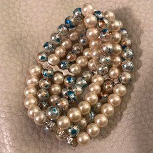 Stretch bracelet with faux crystals and pearls